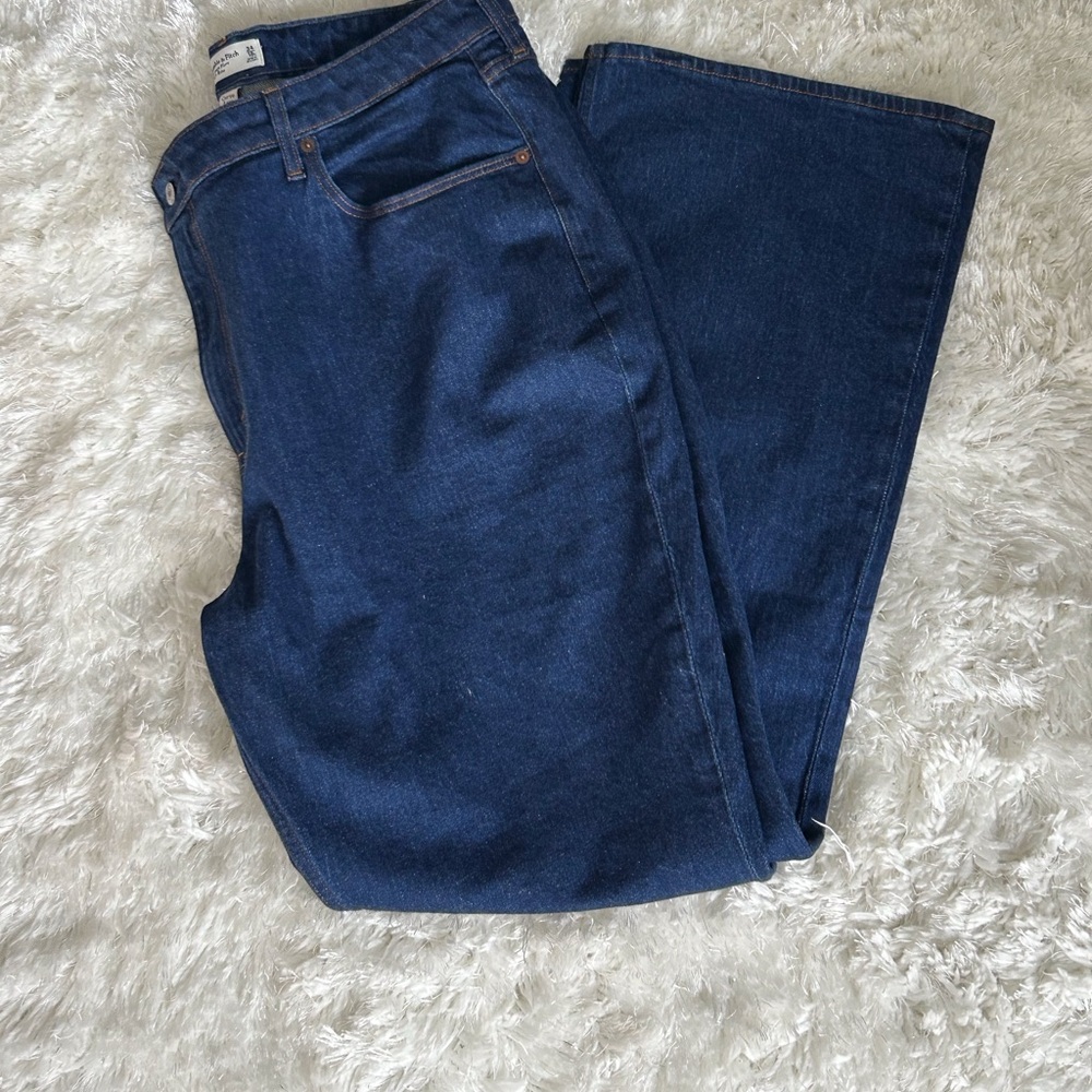 Abercrombie and Fitch, Lee, vintage flare, high-rise curve love 34/18L